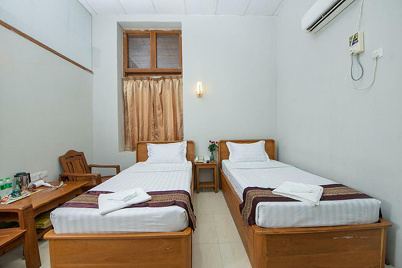 Yangon Urban Hotel Exterior foto